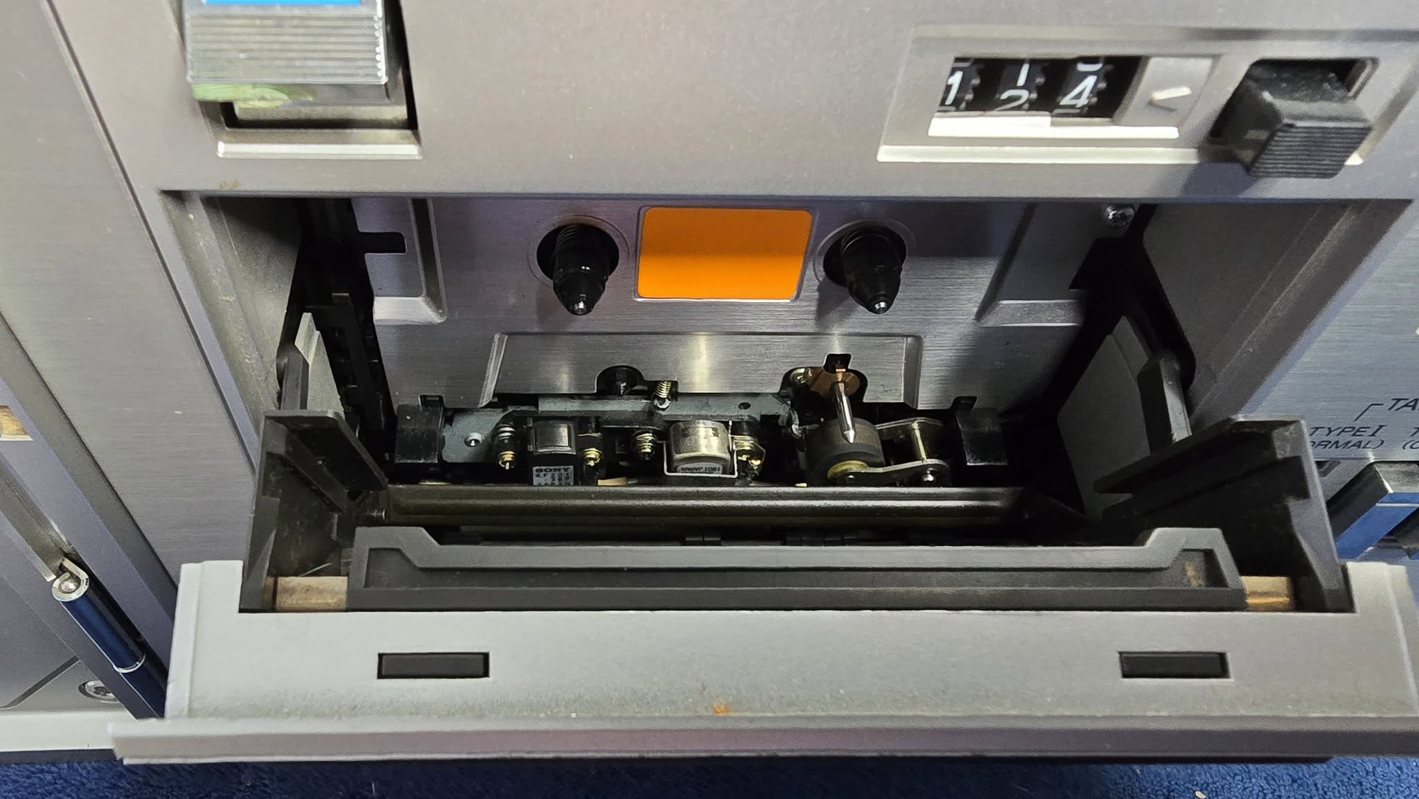 Sony CFS-88L - Image 6