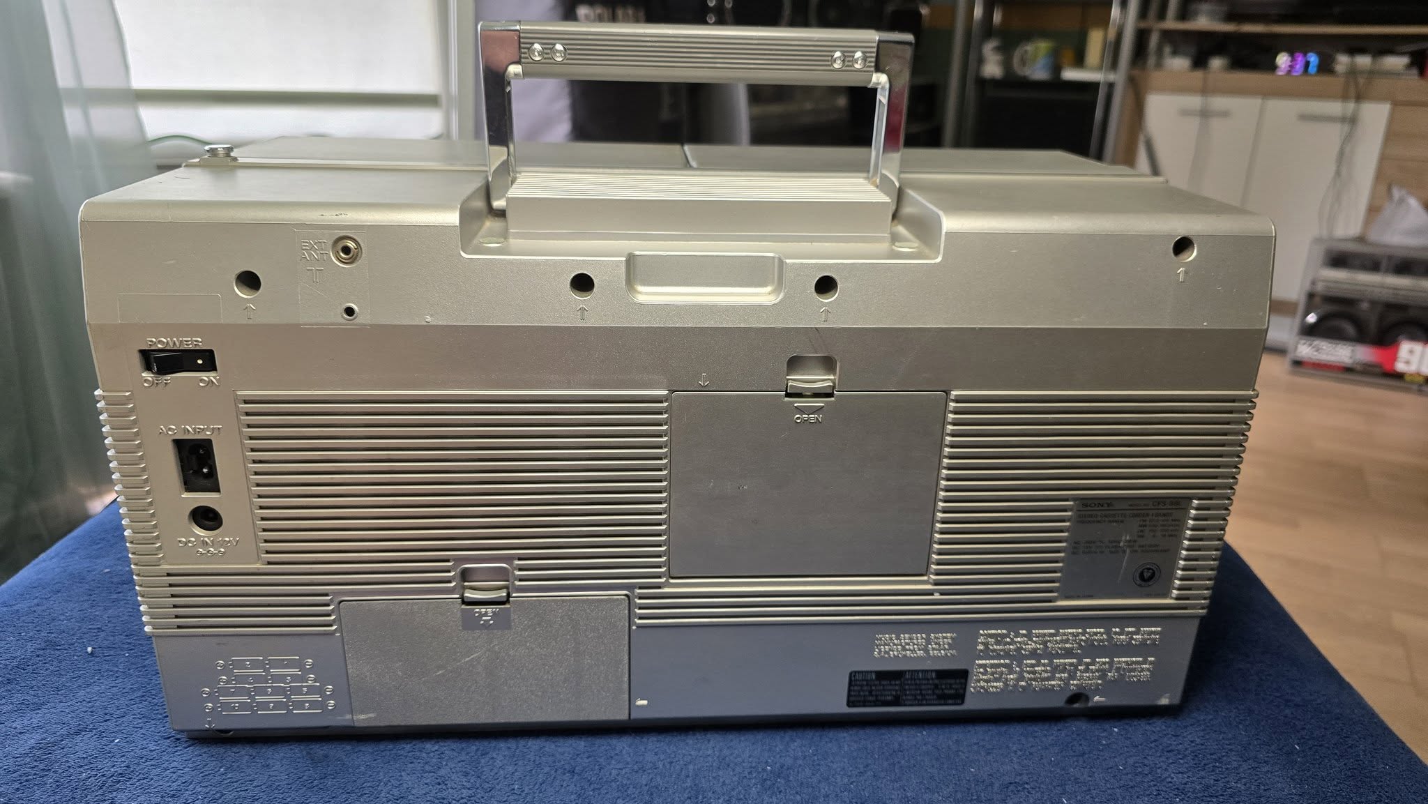 Sony CFS-88L - Image 8